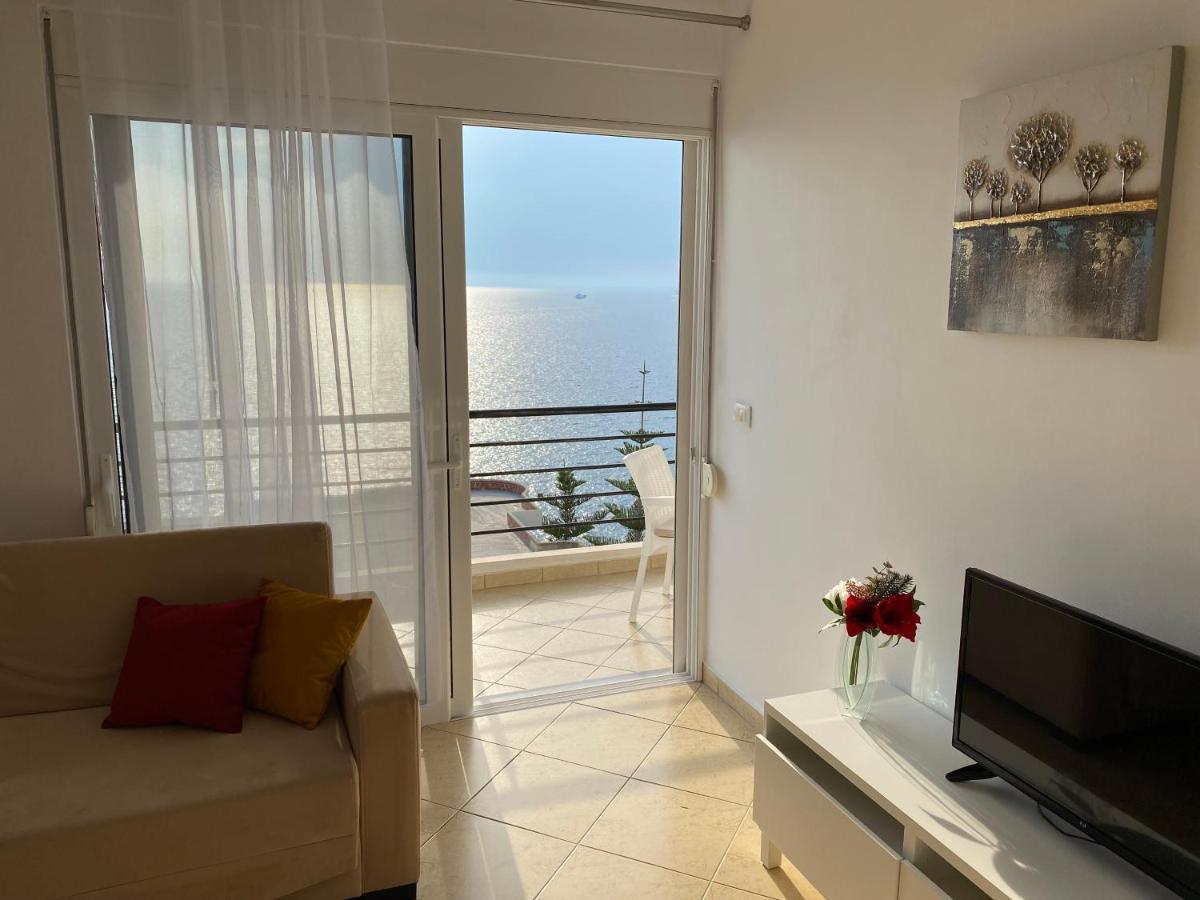 Apartment With Huge Sea View Balcony Sarande Exterior photo