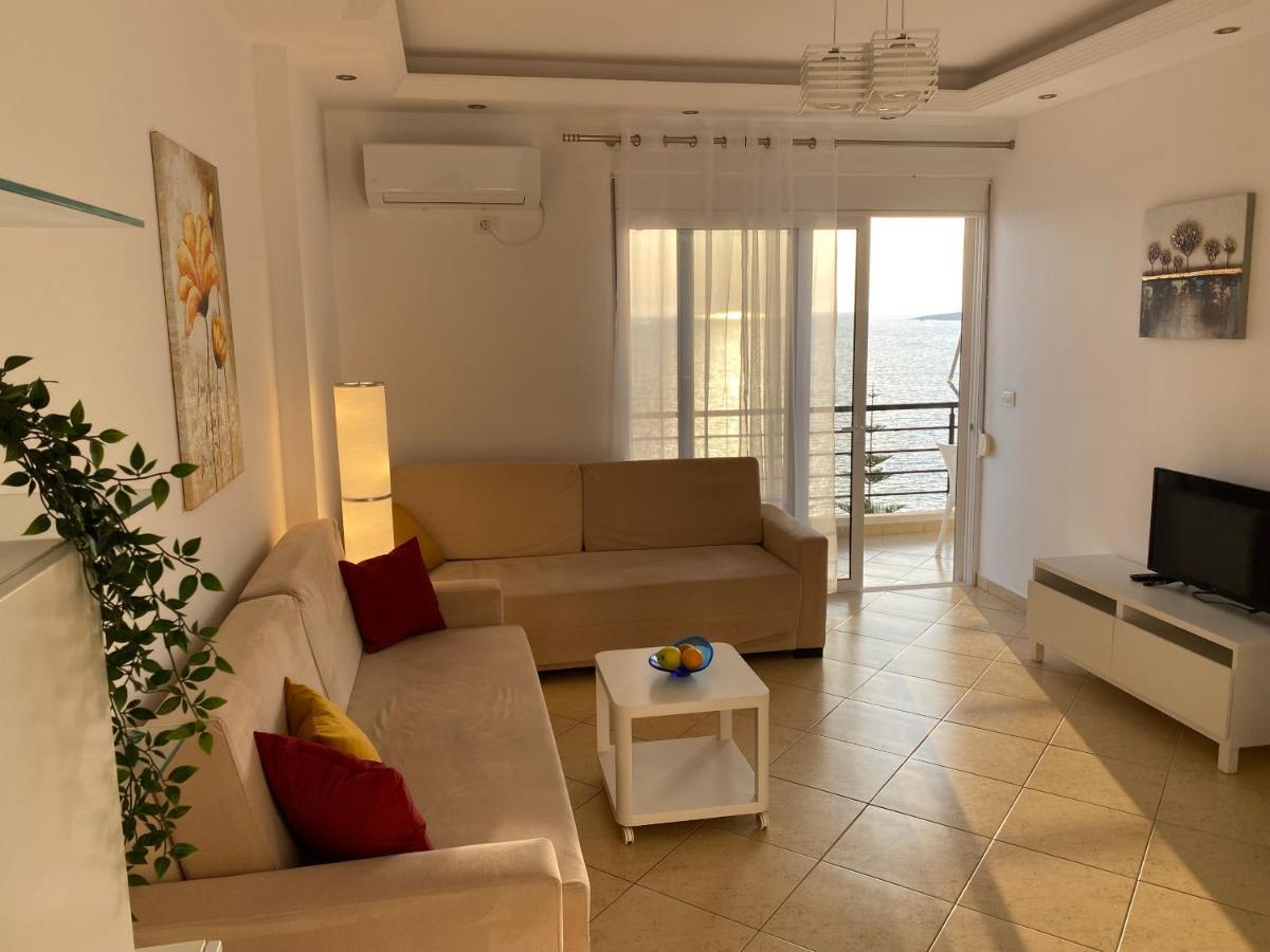 Apartment With Huge Sea View Balcony Sarande Exterior photo